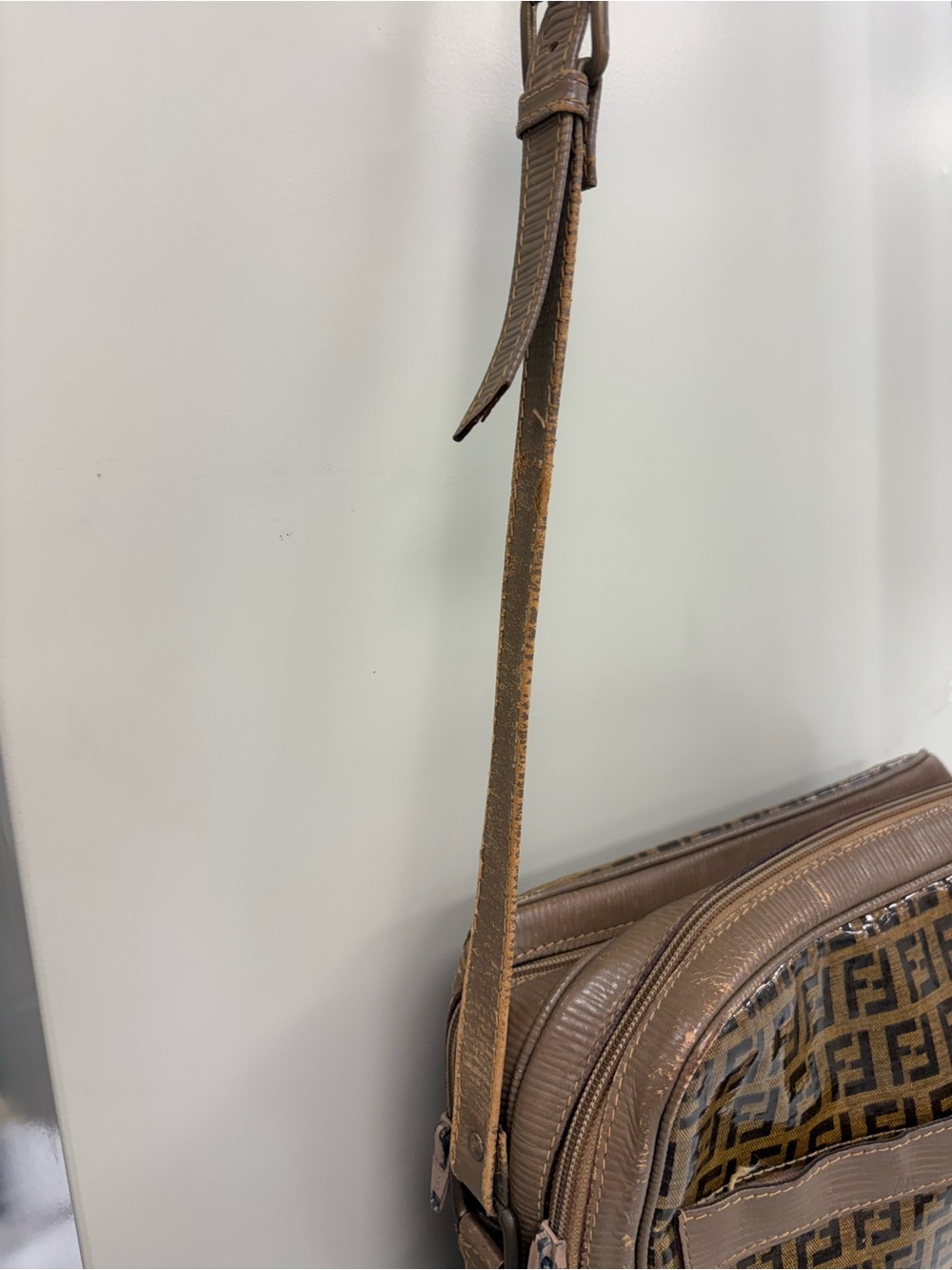 Authentic Vintage FENDI Zucca Double Zip Crossbody Messenger Bag *READ* - Picture 8 of 16